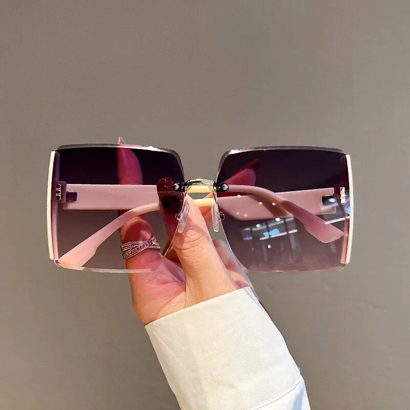 Vintage Fashion Enthusiasts - New Square Frameless Retro Sunglasses for