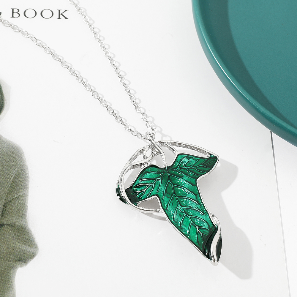 Vintage Green Leaf Pendant Nec - Vintage Fashion Online 评论和价格